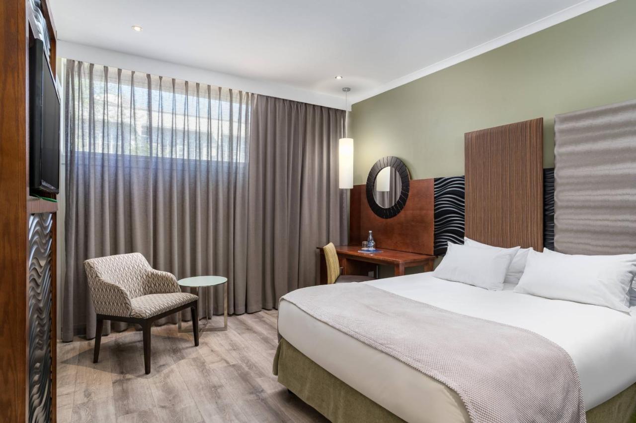 Protea Hotel By Marriott アピントン エクステリア 写真