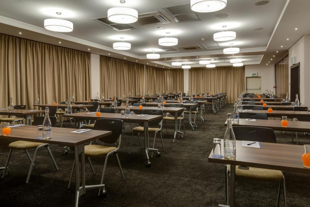 Protea Hotel By Marriott アピントン エクステリア 写真